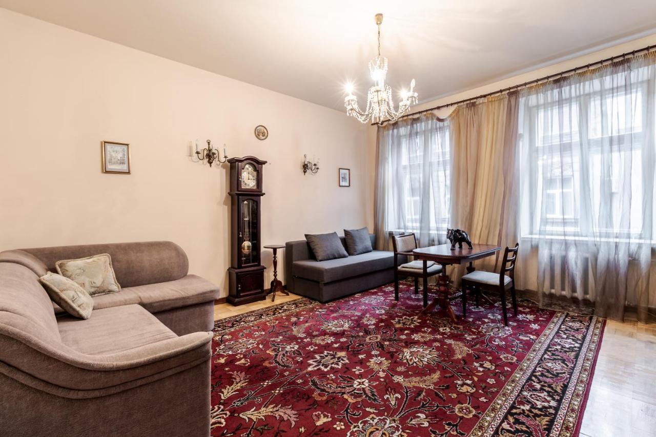 Doroshenka Antique Apartment Lviv Extérieur photo
