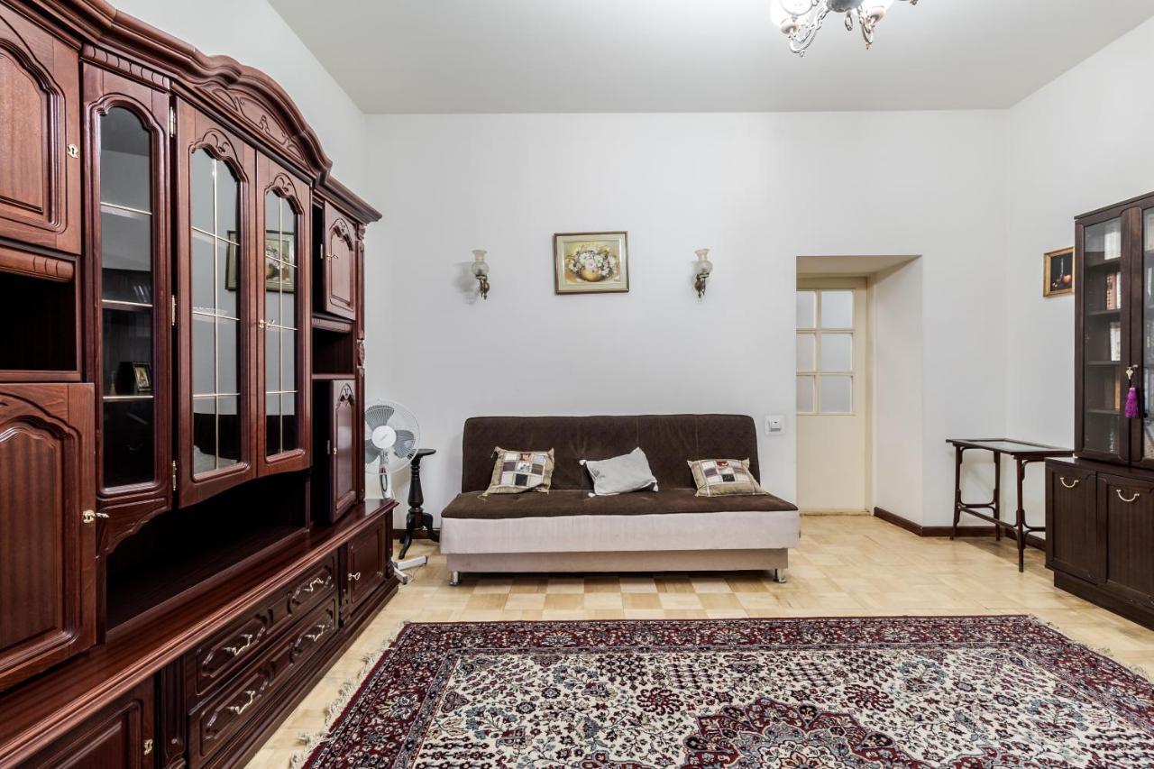 Doroshenka Antique Apartment Lviv Extérieur photo